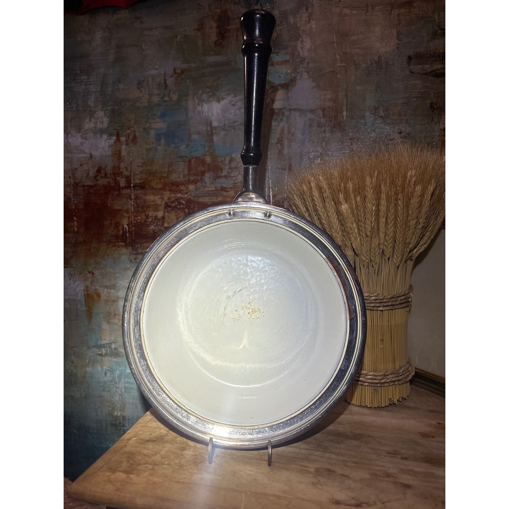 Vintage Baumann White Enamel Chafing Dish Black Wood Handle Lion Logo 9in